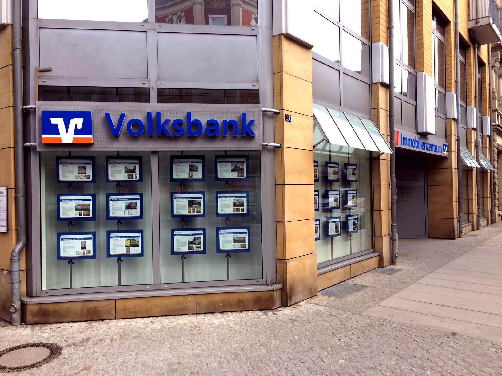 Aussenansicht-Volksbank-Pirna