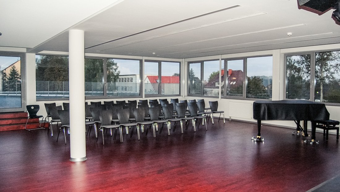 Aula im Gymnasium Großröhrsdorf