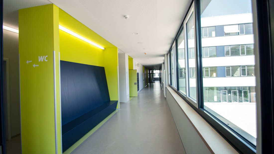 Flur Gymnasium Bürgerwiese Dresden